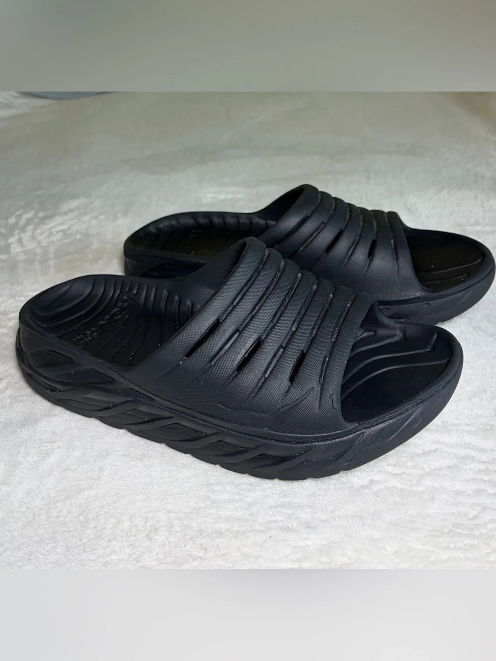 Hoka One One Men’s Black Slide Sandals with Ventilated Strap